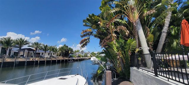 4821 NE 28th Ave, Lighthouse Point, FL 33064