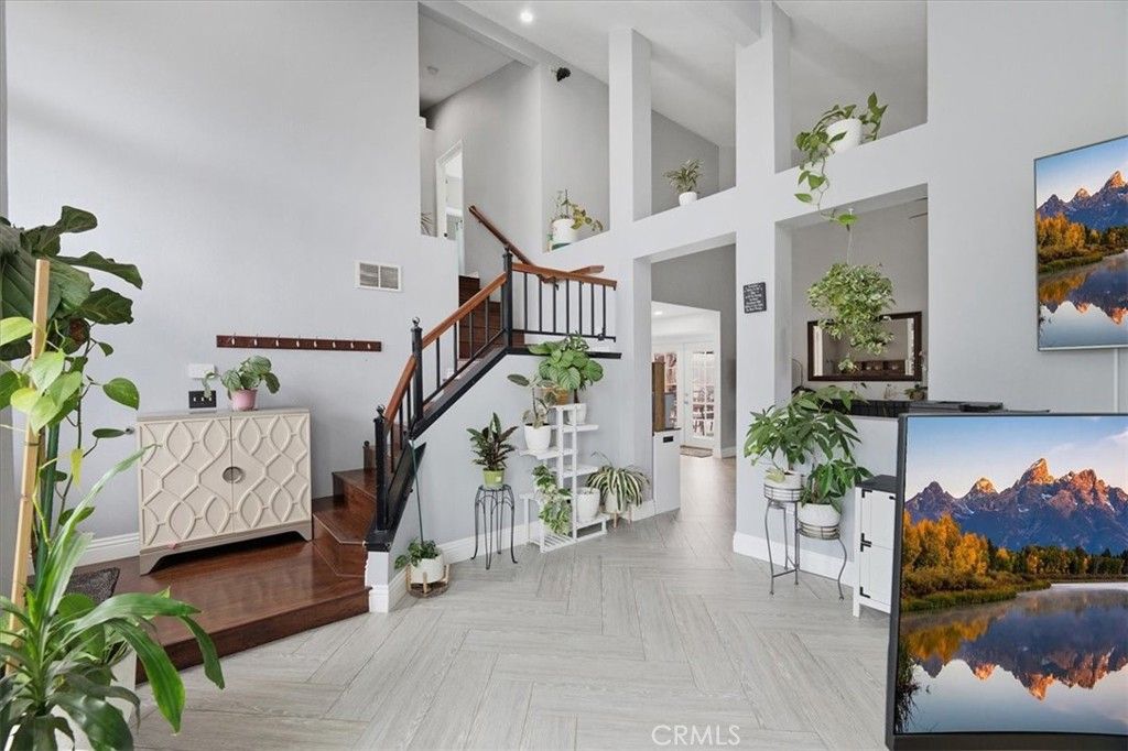 Image 10 of property listing at 13334 Cloudburst Drive, Corona, CA 92883