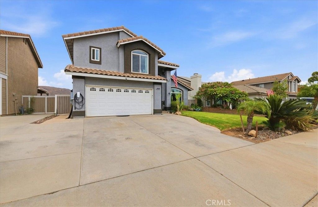 Image 3 of property listing at 13334 Cloudburst Drive, Corona, CA 92883