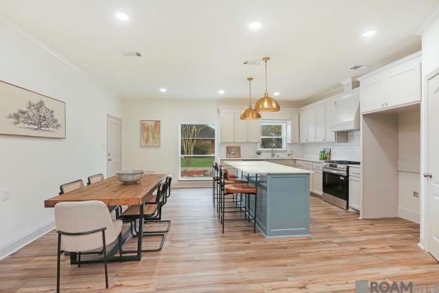 1804 E Rosedown St, Gonzales, LA 70737