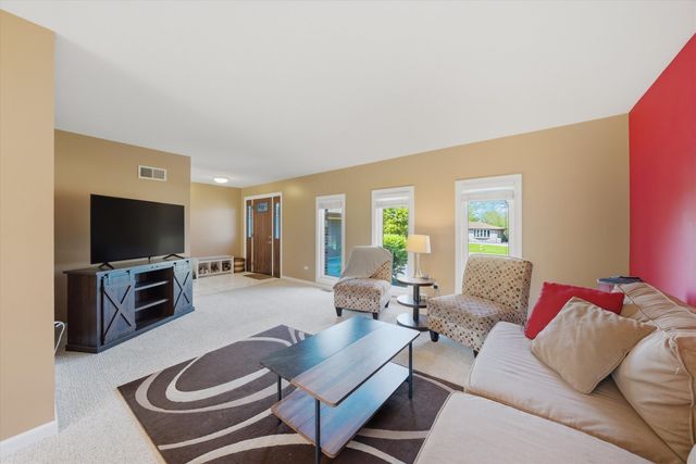 3517 Jacqueline Drive, Crete, IL 60417
