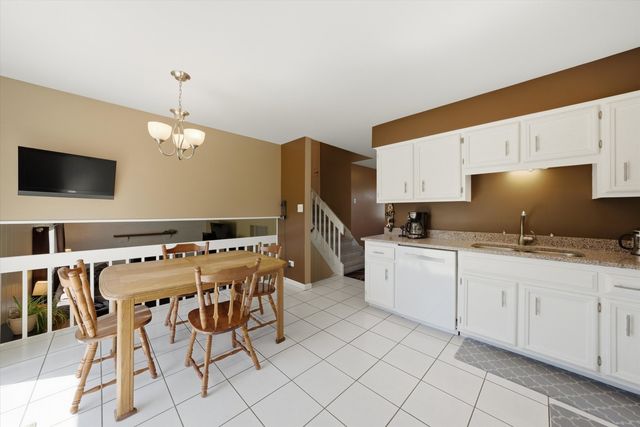 3517 Jacqueline Drive, Crete, IL 60417