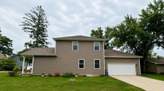 1300 Bobolink Road, Valparaiso, IN 46383