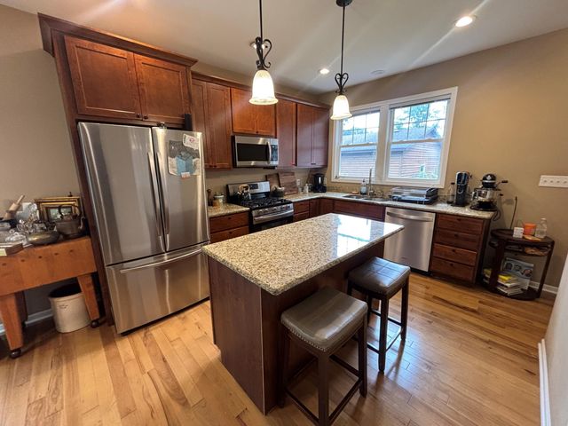 1300 Bobolink Road, Valparaiso, IN 46383