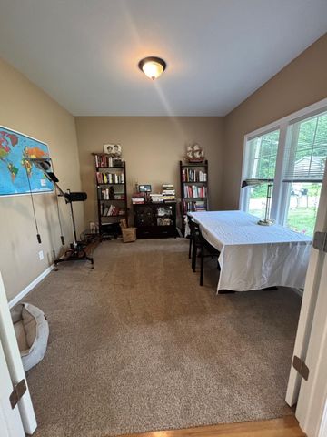 1300 Bobolink Road, Valparaiso, IN 46383