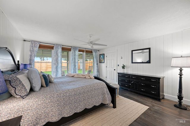 7816 E Victory Rd, Nampa, ID 83687