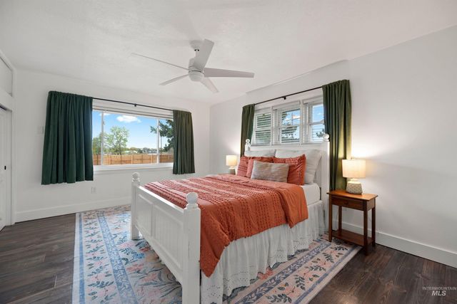 7816 E Victory Rd, Nampa, ID 83687