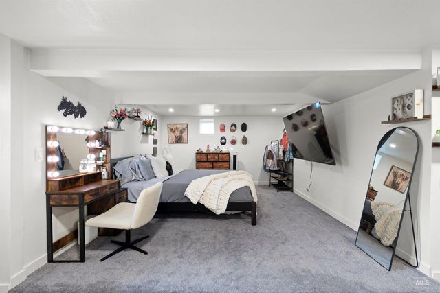 7816 E Victory Rd, Nampa, ID 83687