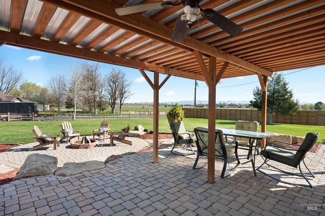 7816 E Victory Rd, Nampa, ID 83687