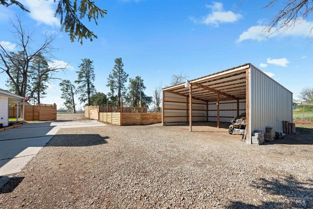 7816 E Victory Rd, Nampa, ID 83687