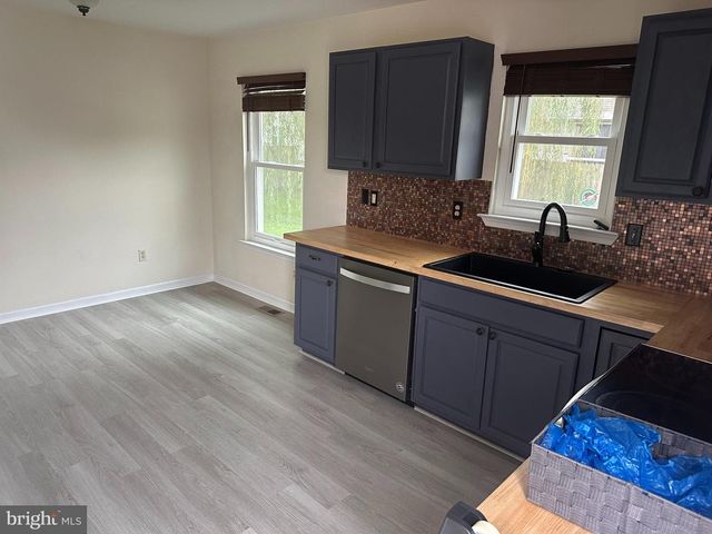 302 WOODSEDGE LN, Felton, DE 19943