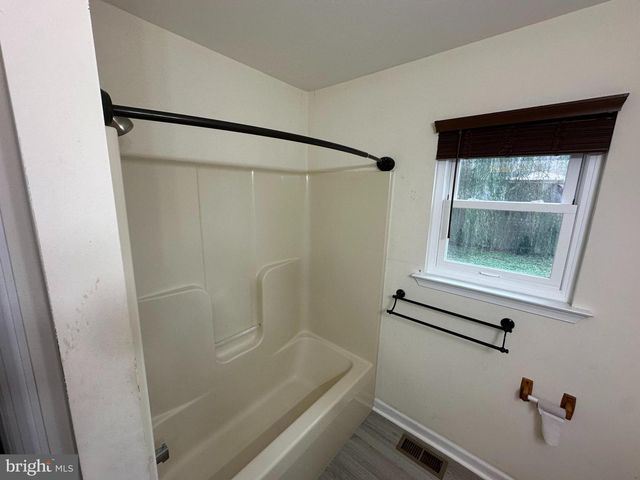 302 WOODSEDGE LN, Felton, DE 19943