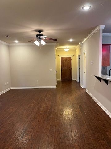 117 Carrington Avenue, Lowell, AR 72745