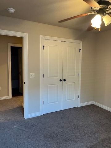 117 Carrington Avenue, Lowell, AR 72745