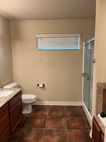 117 Carrington Avenue, Lowell, AR 72745