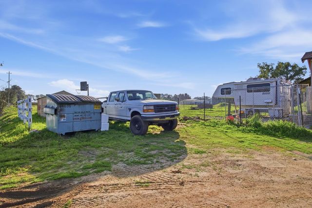 12242 Orange Blossom Rd, Oakdale, CA 95361