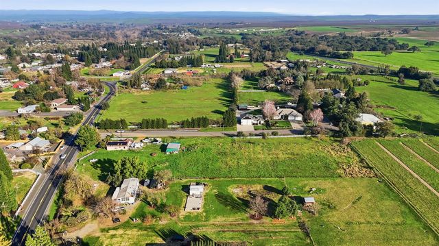 12242 Orange Blossom Rd, Oakdale, CA 95361