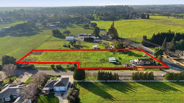 12242 Orange Blossom Rd, Oakdale, CA 95361