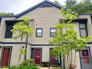 110 Dean St 55, Taunton, MA 02780