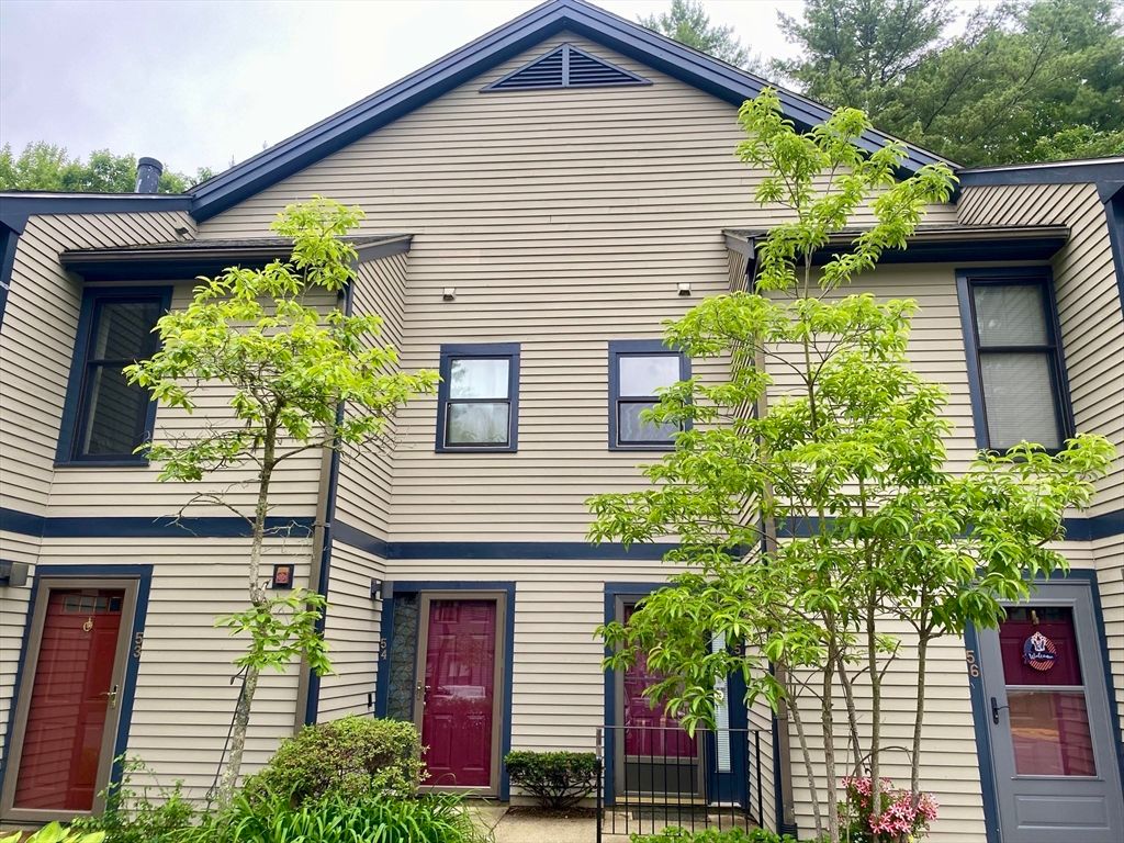 110 Dean St 55, Taunton, MA 02780