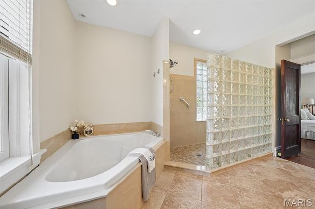 6335 Pershing Avenue, University City, MO 63130