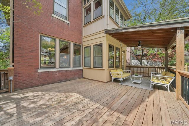 6335 Pershing Avenue, University City, MO 63130