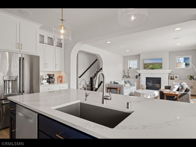 13475 Fondant Trail N, Hugo, MN 55038