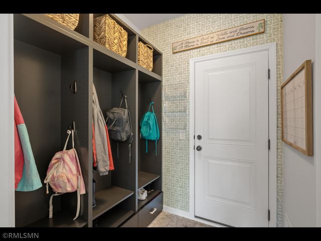 13475 Fondant Trail N, Hugo, MN 55038