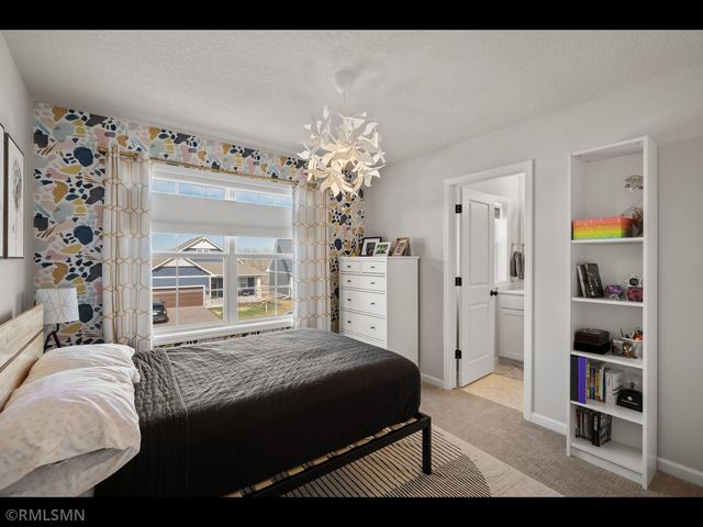 13475 Fondant Trail N, Hugo, MN 55038