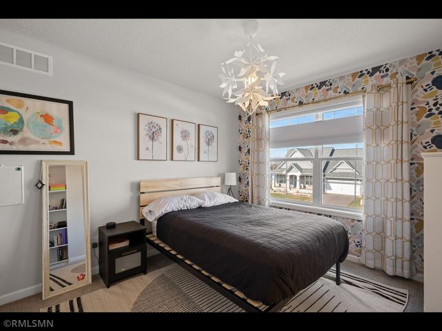 13475 Fondant Trail N, Hugo, MN 55038