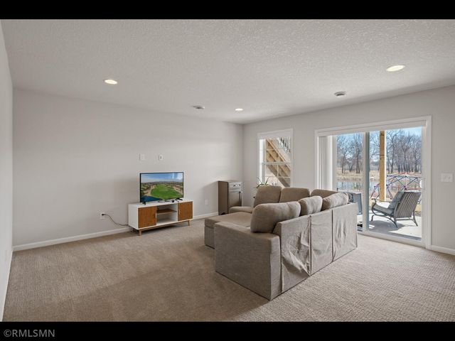 13475 Fondant Trail N, Hugo, MN 55038