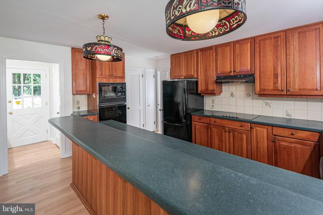 90 AUDUBON LN, Princeton, NJ 08540