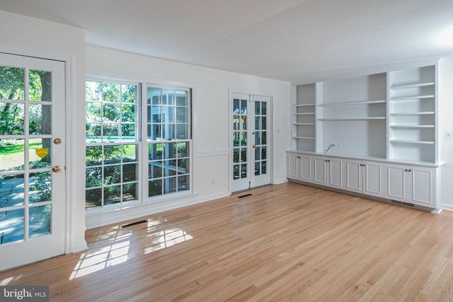 90 AUDUBON LN, Princeton, NJ 08540