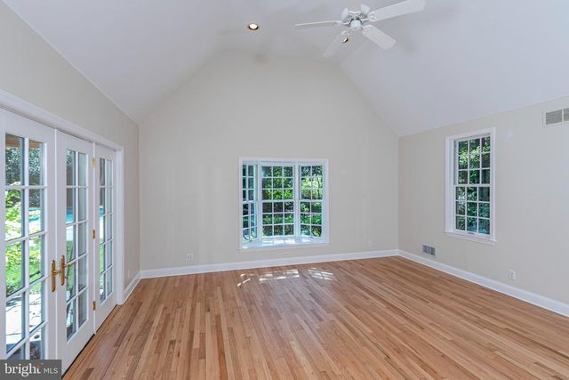 90 AUDUBON LN, Princeton, NJ 08540