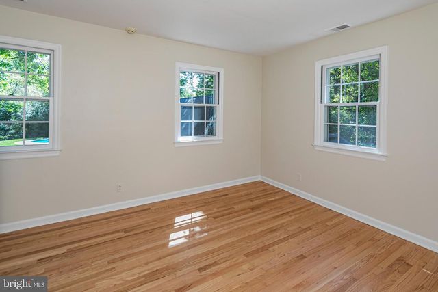 90 AUDUBON LN, Princeton, NJ 08540