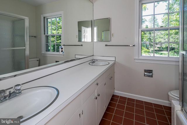 90 AUDUBON LN, Princeton, NJ 08540