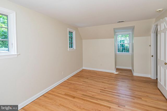 90 AUDUBON LN, Princeton, NJ 08540