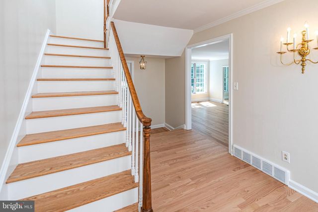 90 AUDUBON LN, Princeton, NJ 08540