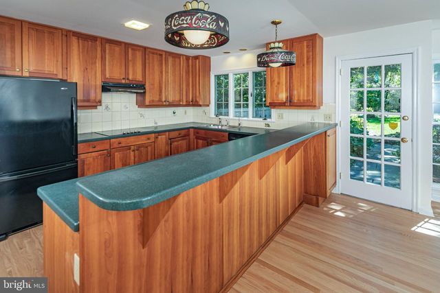 90 AUDUBON LN, Princeton, NJ 08540