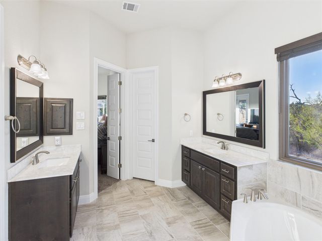 125 Frogfruit WAY, San Marcos, TX 78666