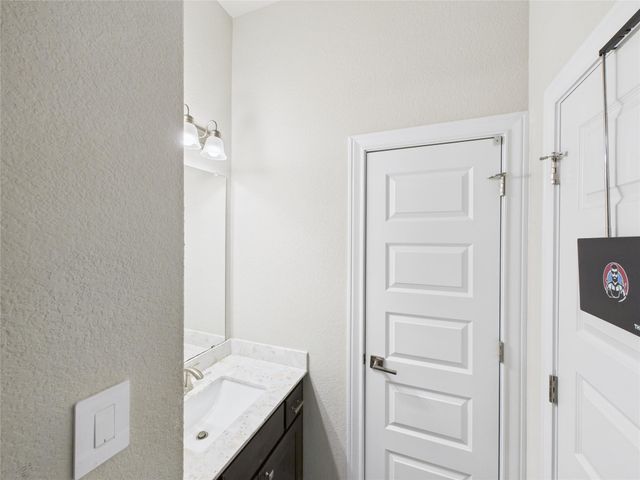 125 Frogfruit WAY, San Marcos, TX 78666