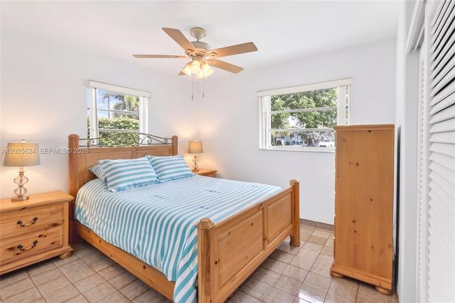 9231 SW 16th St, Miami, FL 33165