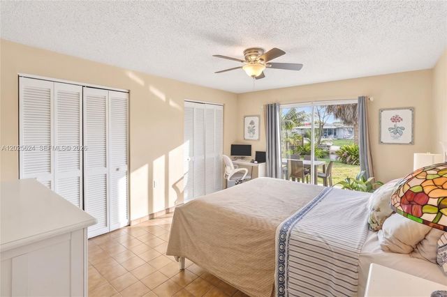 9231 SW 16th St, Miami, FL 33165
