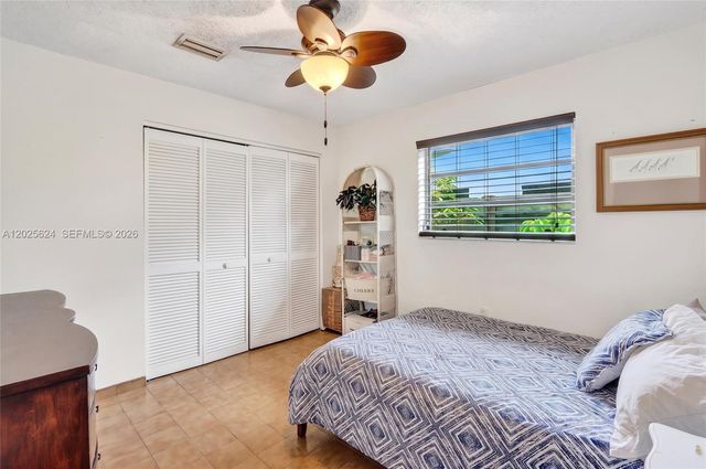 9231 SW 16th St, Miami, FL 33165