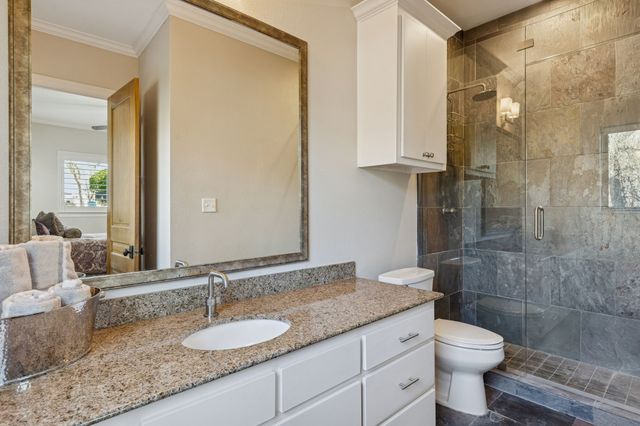 2966 Peninsula Drive, Grapevine, TX 76051