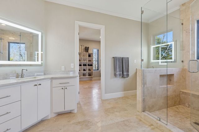 2966 Peninsula Drive, Grapevine, TX 76051