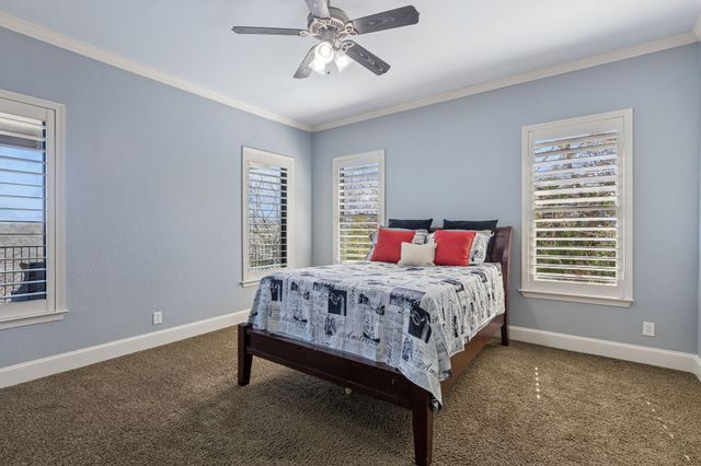 2966 Peninsula Drive, Grapevine, TX 76051