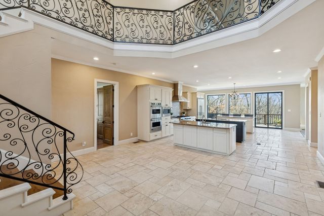 2966 Peninsula Drive, Grapevine, TX 76051