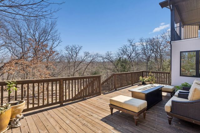 2966 Peninsula Drive, Grapevine, TX 76051