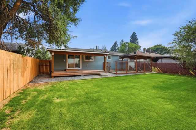 1317 E Decatur Ave, Spokane, WA 99208
